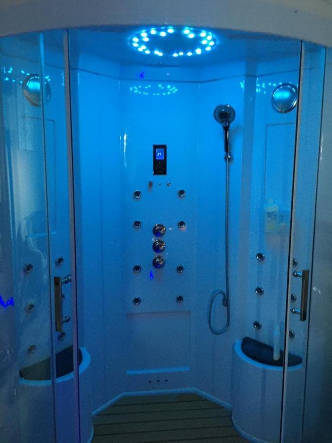 Esprit Zen En Provence Studio Spa Privatif Cheval-Blanc Exterior foto